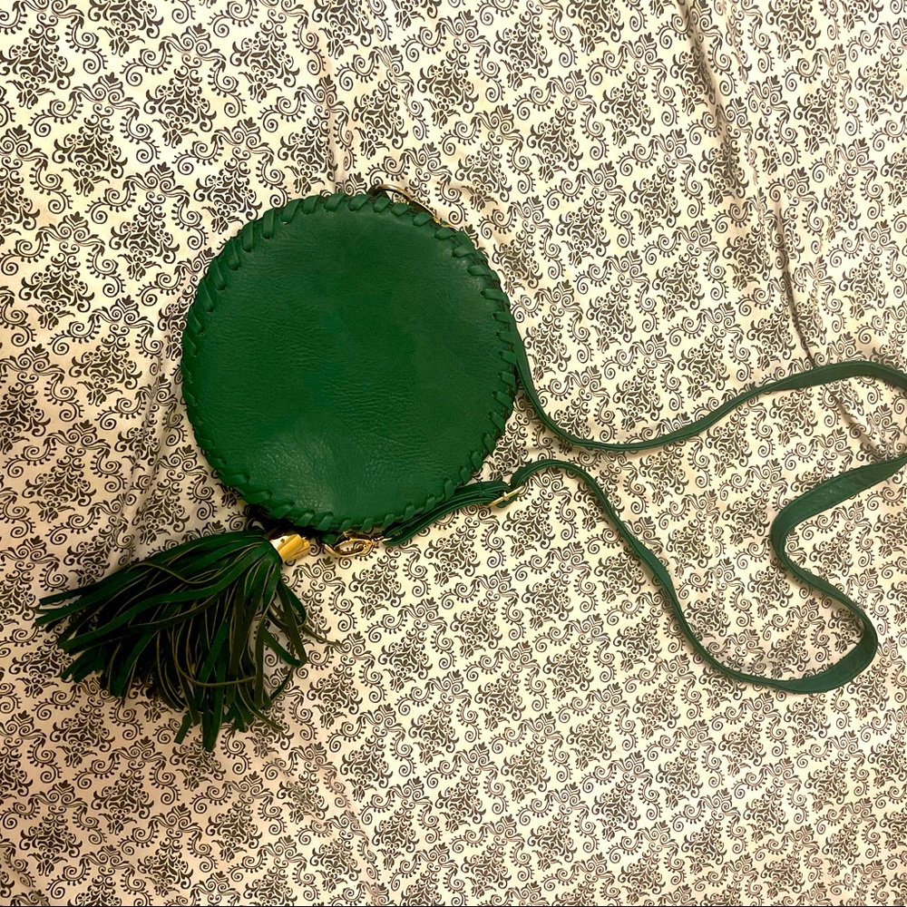 green leather/leather like round crossbody